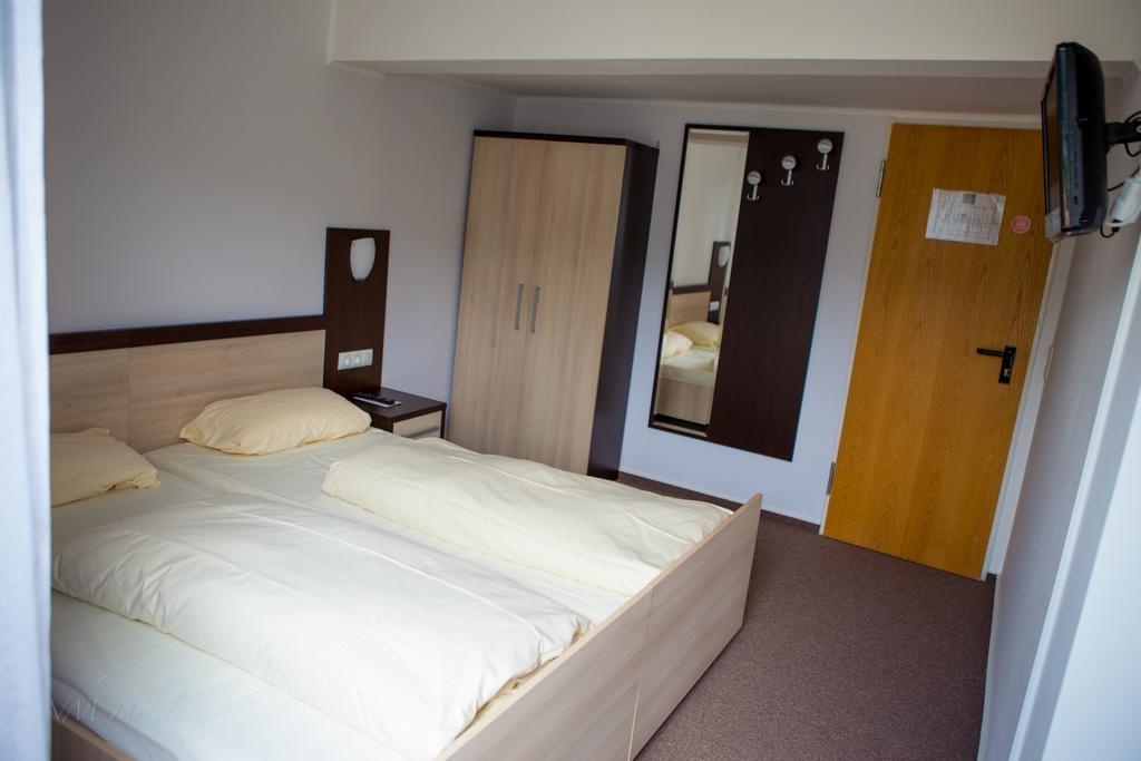 Pohl'S Rheinhotel Adler Sankt Goarshausen Extérieur photo