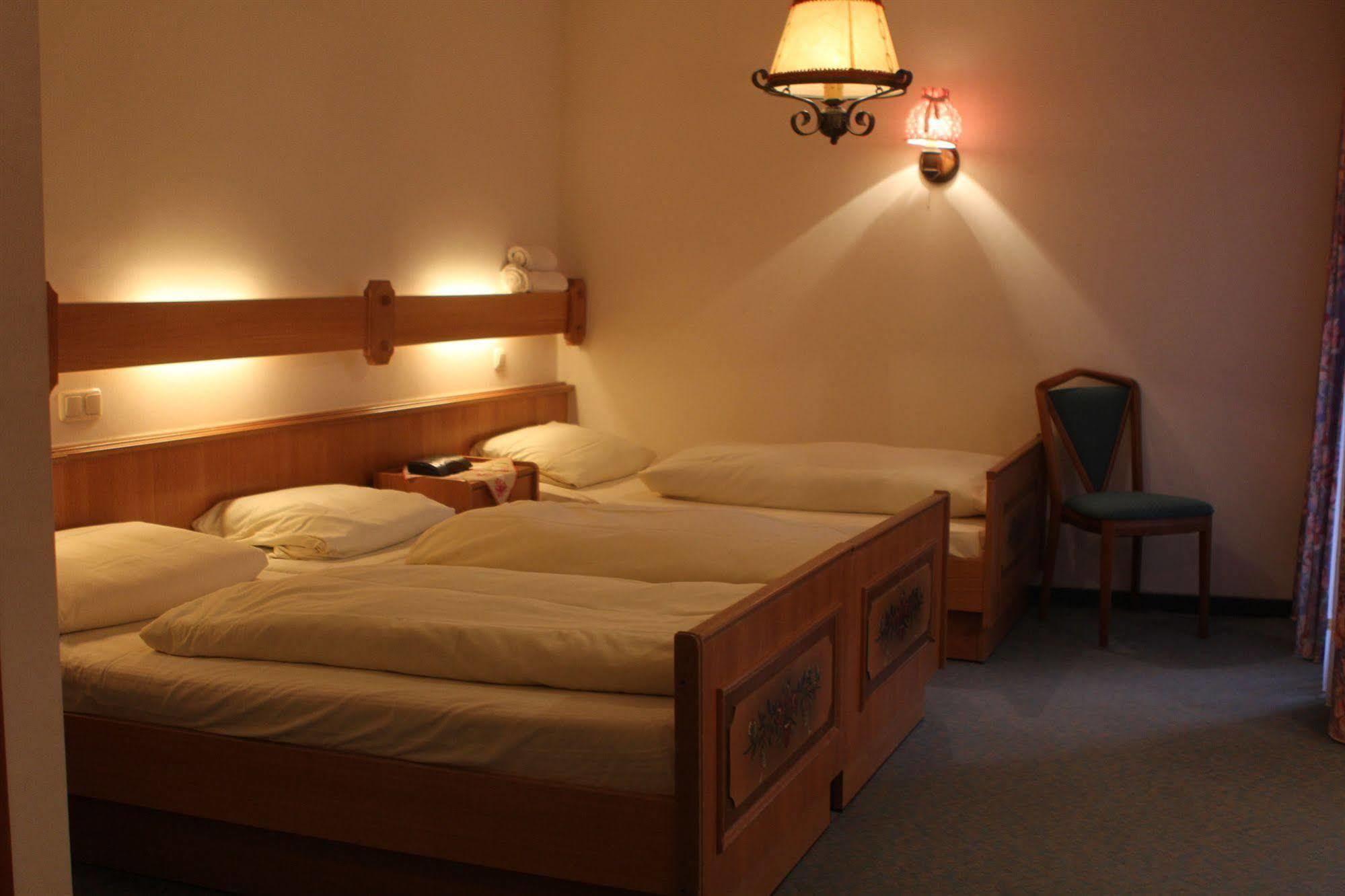Pohl'S Rheinhotel Adler Sankt Goarshausen Extérieur photo