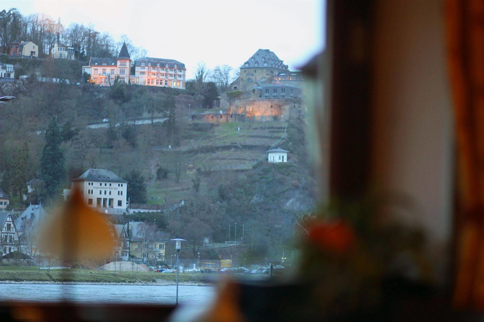 Pohl'S Rheinhotel Adler Sankt Goarshausen Extérieur photo